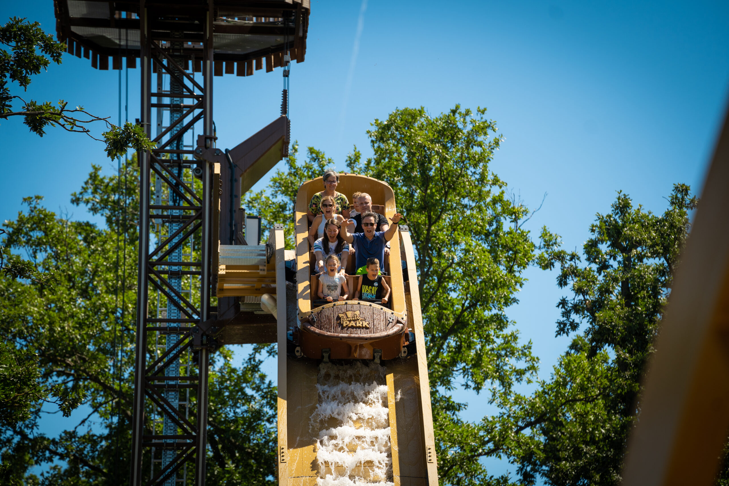 biberburg-intamin-flume-ride-familypark-admusementjulianomonsky-dsc08198-scaled